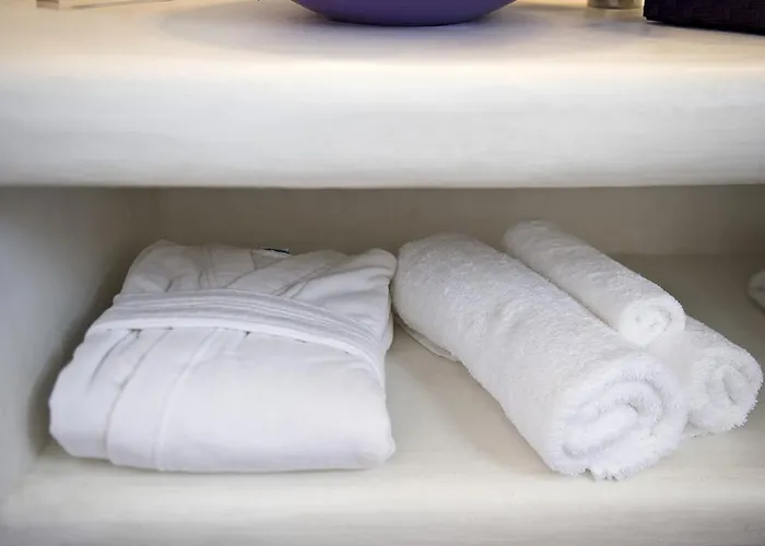 Eiriana Luxury Plaka (Milos)