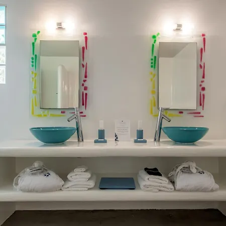 Eiriana Suites