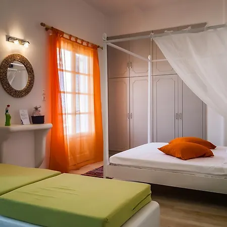 Eiriana Luxury Plaka (Milos)