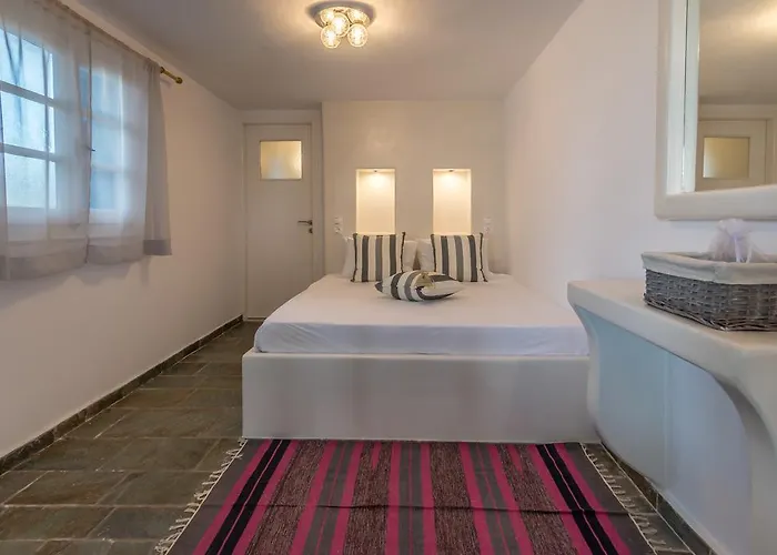 Eiriana Luxury דירה