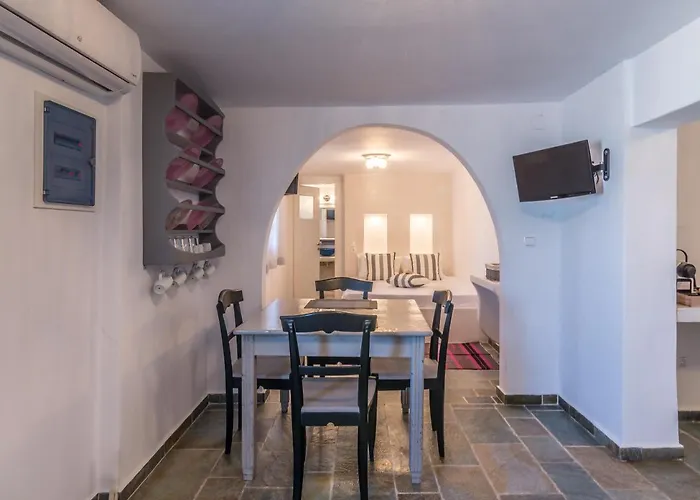 Eiriana Luxury דירה